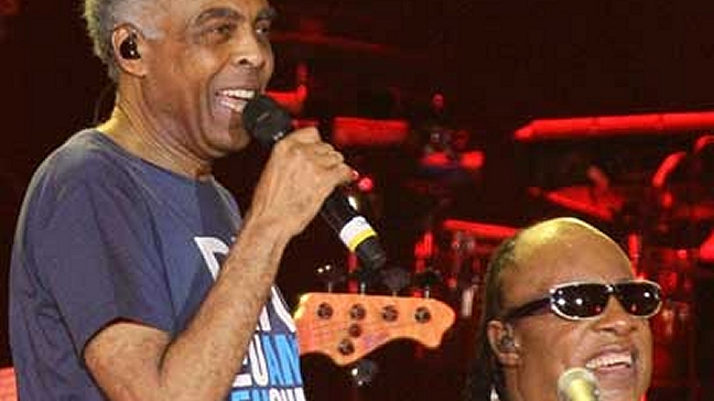 Stevie Wonder y Gilberto Gil llenaron de música Copacabana en Navidad