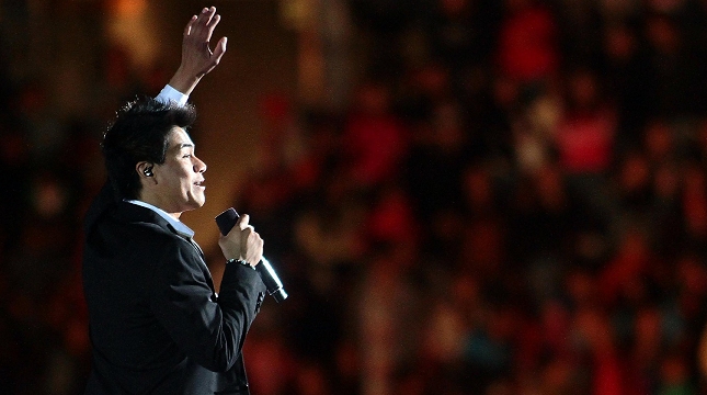 Américo conducirá programa durante el festival de Viña