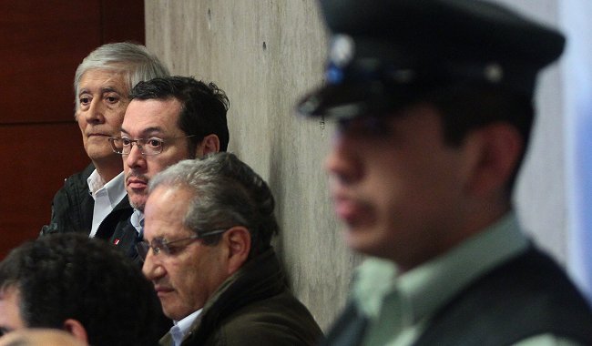 Tribunal congeló cuentas bancarias de los tres imputados del caso lucro