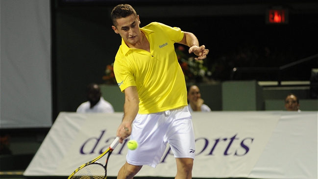 Nicolás Almagro derrotó a Janko Tipsarevic y jugará la final de Abu Dhabi