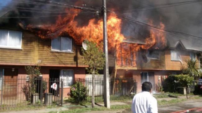 Incendio en Labranza dejó cuatro casas destruidas y más de 20 damnificados