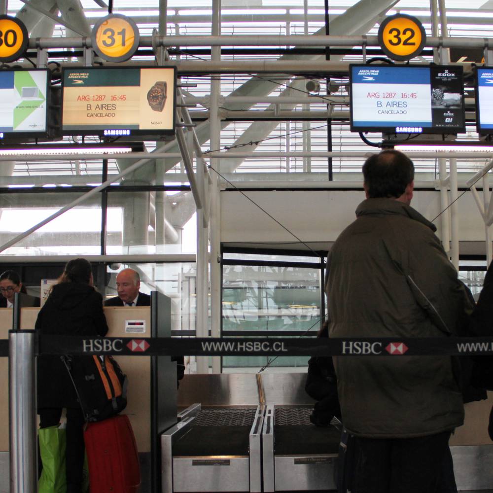Delincuentes robaron cajero automático del aeropuerto