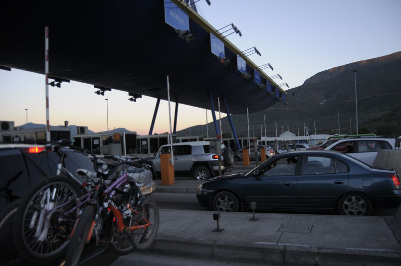 Cien mil vehículos han salido de Santiago en inicio de fin de semana de Año Nuevo