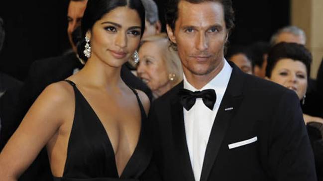 Familia McConaughey-Alves recibió a su tercer hijo