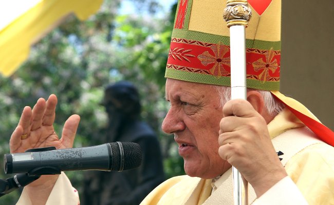 Movilh acusó al arzobispo Ezzati de tener una 