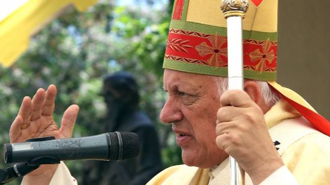 Movilh acusó al arzobispo Ezzati de tener una 