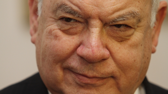 Insulza: No hablaré de una candidatura mientras esté en la OEA