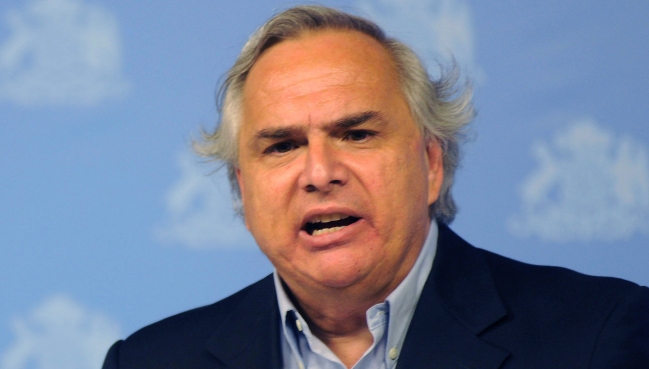 Chadwick restó importancia a denuncia por inacción del Gobierno contra paro de camioneros