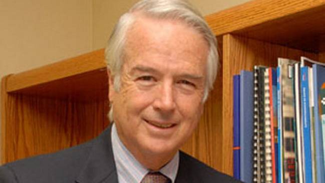 Hernán Doren: Sólo un tercio de las clínicas tiene relación con las isapres