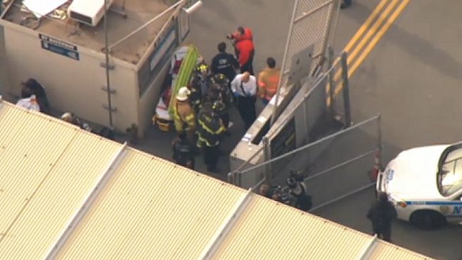 Transbordador chocó contra un muelle en Nueva York