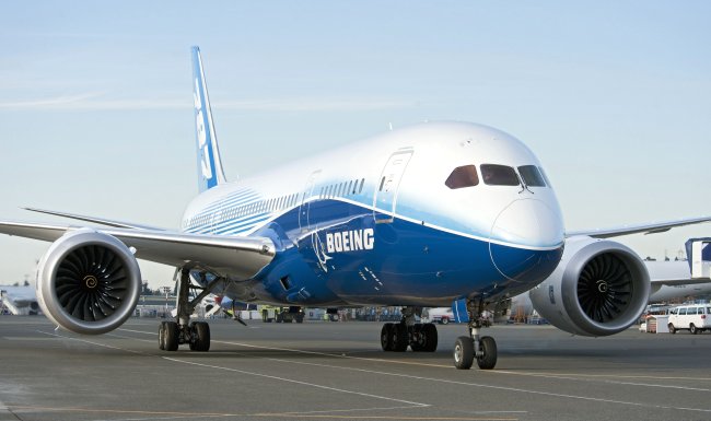 EE.UU. inspeccionará aviones Boeing 787 tras incidentes de seguridad
