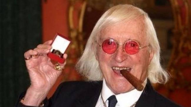 Ex presentador de la BBC abusó de 500 menores de edad