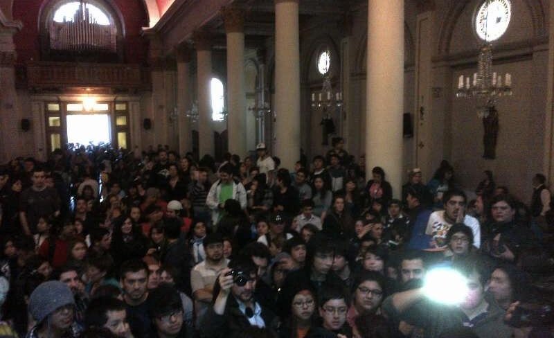 Manifestantes protestaron en Punta Arenas por muerte de perros