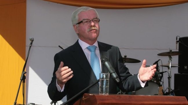 Rector U. Mayor llamó a no utilizar ranking de notas como único instrumento
