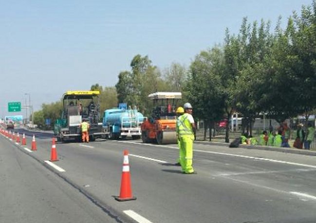 Trabajos de reparación provocan atochamiento en la Costanera Norte
