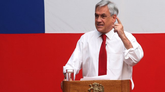 Piñera fijó consolidación económica y lucha contra delincuencia como ejes para el 2013