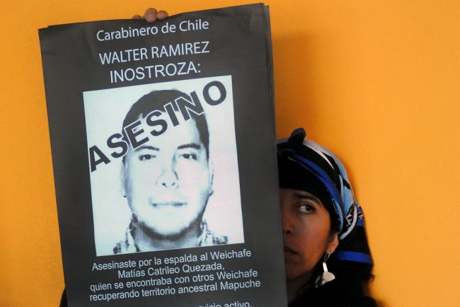 Abogado del padre de Catrileo: Es vergonzosa lentitud en la baja del cabo Ramírez