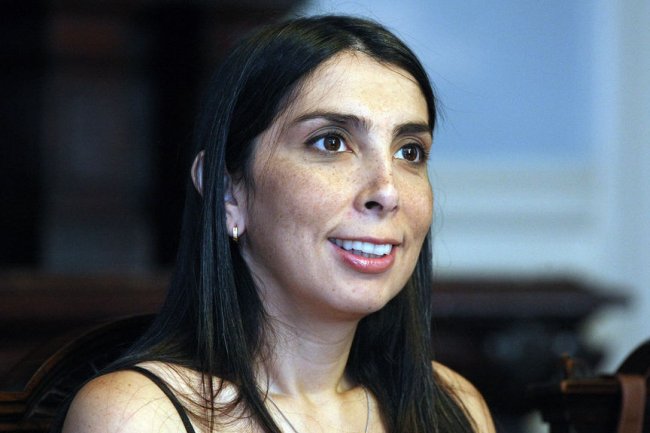 Karla Rubilar continuará en RN, pero se restará de la proclamación a Allamand