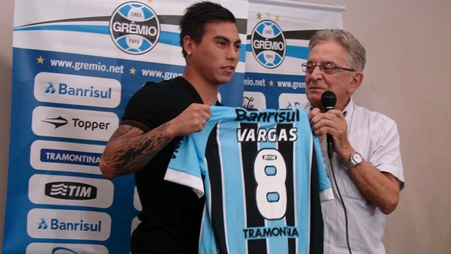 Eduardo Vargas fue presentado como 