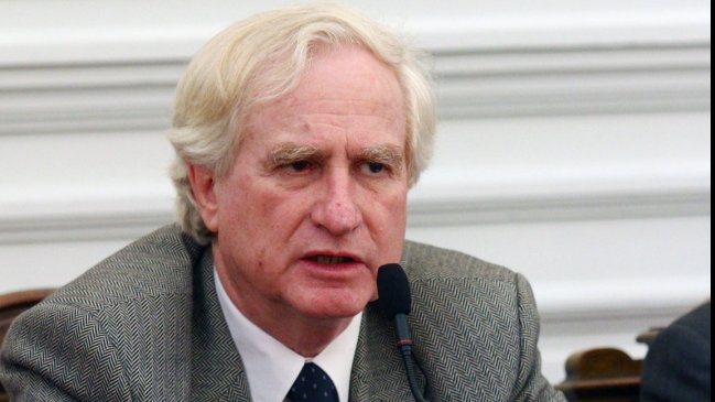 Ignacio Walker visitó a Adolfo Zaldívar en Clínica Las Condes