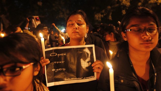 Comienza juicio contra acusados de violación múltiple en la India