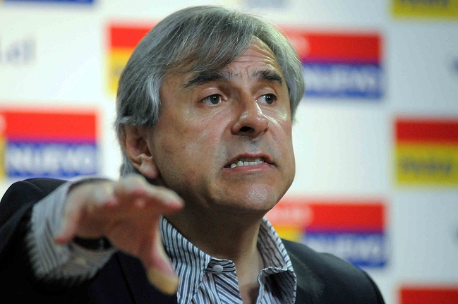 Iván Moreira solicitó audiencia privada con Raúl Castro