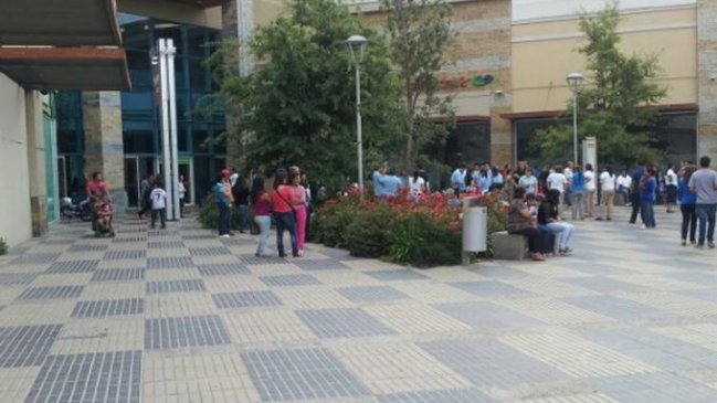 Fuga de gas obligó evacuar el Mall Plaza Sur de San Bernardo