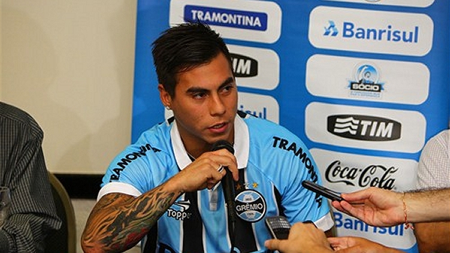 Gremio pagará una multa por inscribir fuera de plazo a Vargas en la Libertadores