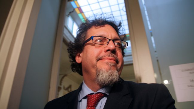 Lagos Weber: Nunca trataré a Chahuán de perro