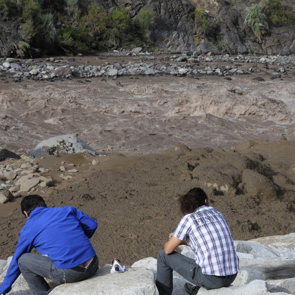 Alcalde de San José: Aún hay cerca de 100 personas aisladas