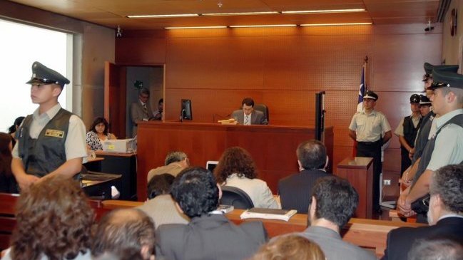 Estado deberá pagar 150 millones de pesos a grupo de presos políticos de Pinochet