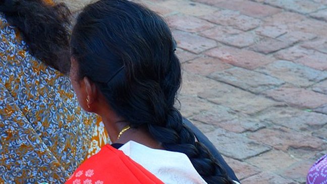 Mujer fue arrestada en India por vender a su hija de 11 años