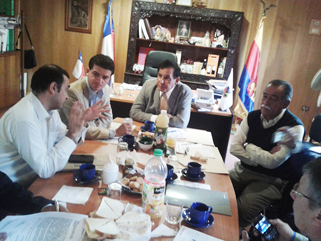 Alcaldes denunciaron abandono de obras en construcción de ruta que une Melipilla y Rapel