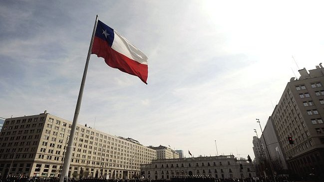 Agencia Fitch mantuvo en 