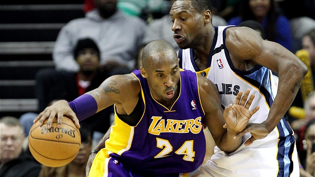 Kobe Bryant ayudó a romper racha negativa de Los Lakers en triunfo sobre Utah Jazz