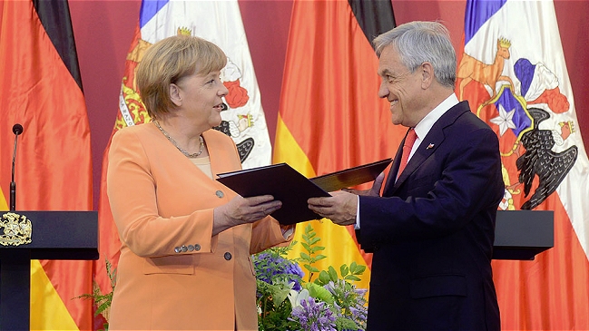 Merkel ante crisis: Necesitamos mercados abiertos y eso lo compartimos con Chile