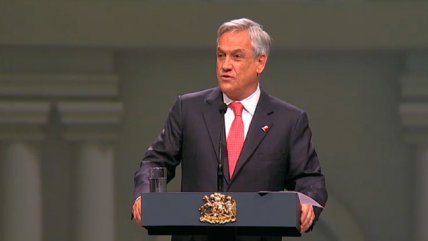  Piñera tuvo palabras hacia Chavez en discurso inaugural de Celac 