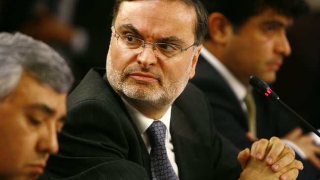 Director del SII dio explicaciones por e-mail a sus funcionarios