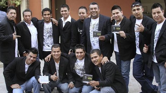 Autoridades barajan tesis de la venganza en asesinato de banda musical en México