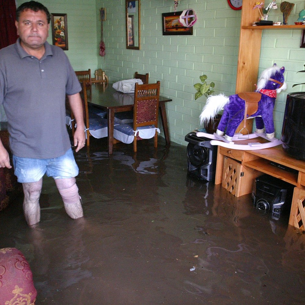Aguas Andinas e inundación: Nos haremos responsables de la devolución de sus bienes