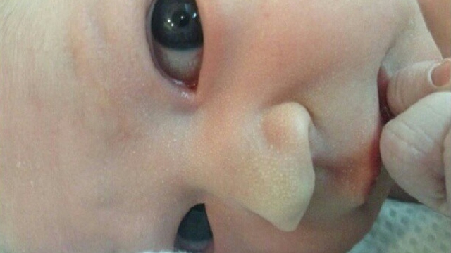 Sergio Lagos publicó foto de su recién nacida hija Celeste