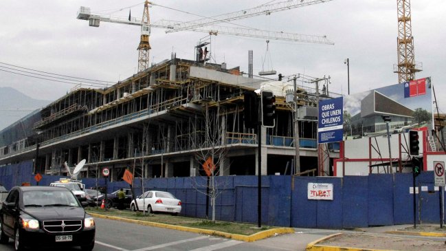 Ex director del Servicio de Salud y retraso hospitales: Esto se podría haber evitado