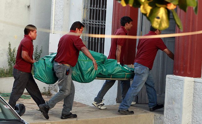 Restos de fallecido candidato presidencial llegan a la morgue de Asunción