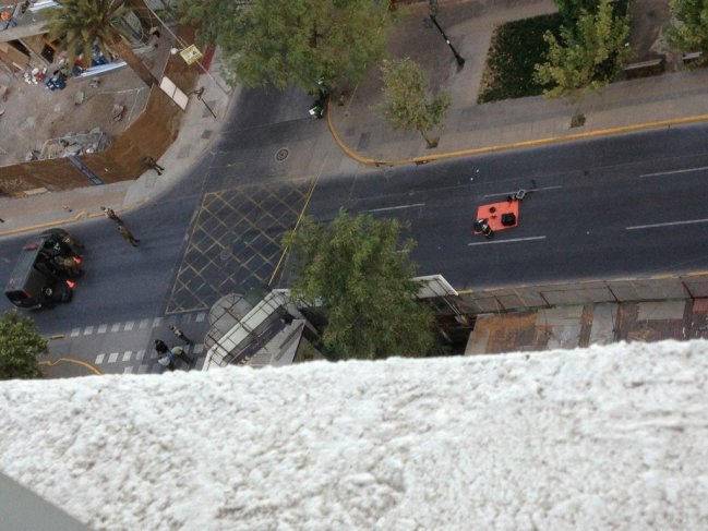 Presunto artefacto explosivo movilizó al GOPE a calle Santa Isabel