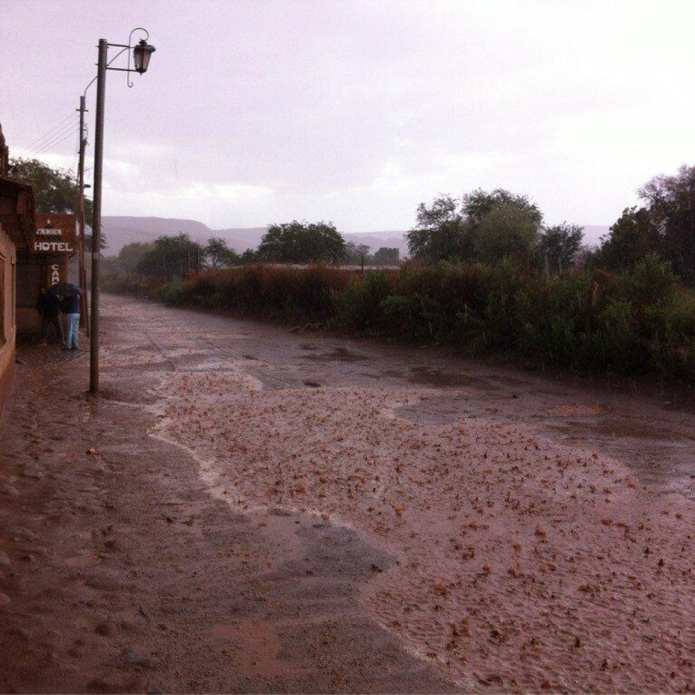 Lluvia en San Pedro de Atacama dejó varias casas anegadas