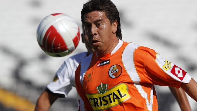 U. La Calera fichó a Joel Soto, mientras espera por Ariel Pereyra