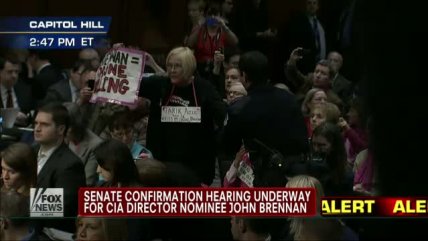   Manifestantes irrumpieron ratificación del director de la CIA 