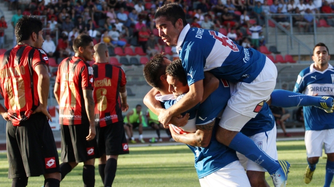 U. Católica se encumbró en la punta tras golear a Rangers