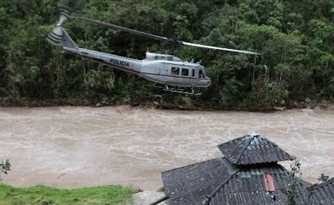 Tres personas murieron al caer al mar un helicóptero militar en Azerbaiyán