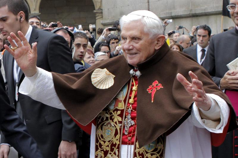 Benedicto XVI deja el Pontificado del Vaticano tras ocho años
